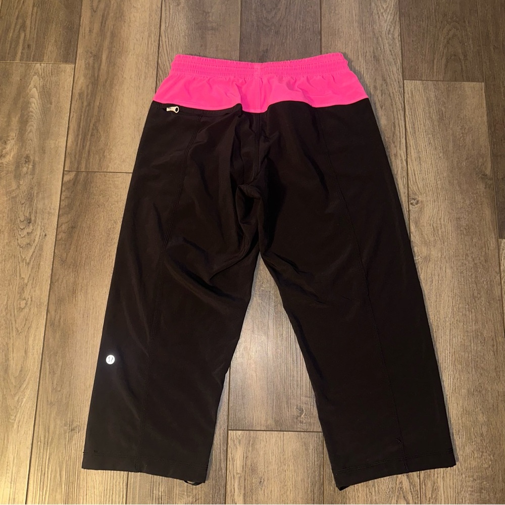 Lululemon Step Lively Crop - Picture 2 of 3